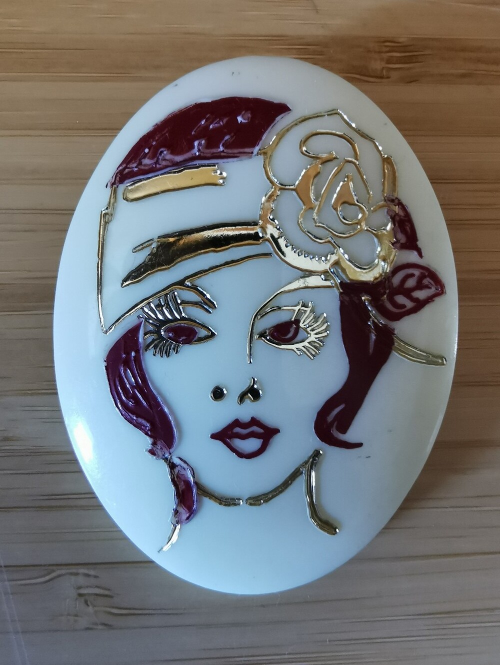 Vintage Lady Face Brooch with Rose Hat Fashion Pin - Picture 3 of 4